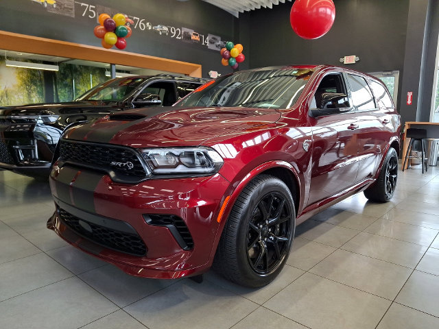 Used 2026 Dodge Durango SRT Hellcat w/ Premium Group AWD/4WD image 3