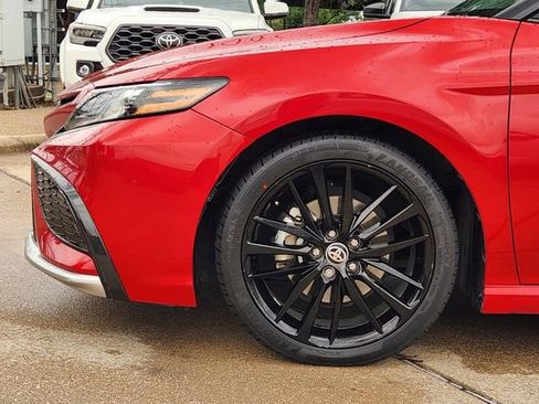 Used 2023 Toyota Camry XSE w/ Navigation Package FWD image 5