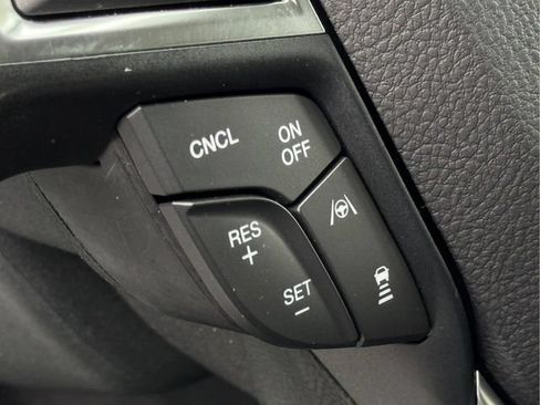 Certified 2024 Ford Edge Titanium AWD/4WD image 20