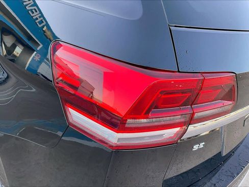 Used 2019 Volkswagen Atlas SE image 28
