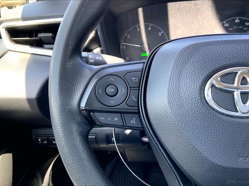 Used 2023 Toyota Corolla LE FWD image 22
