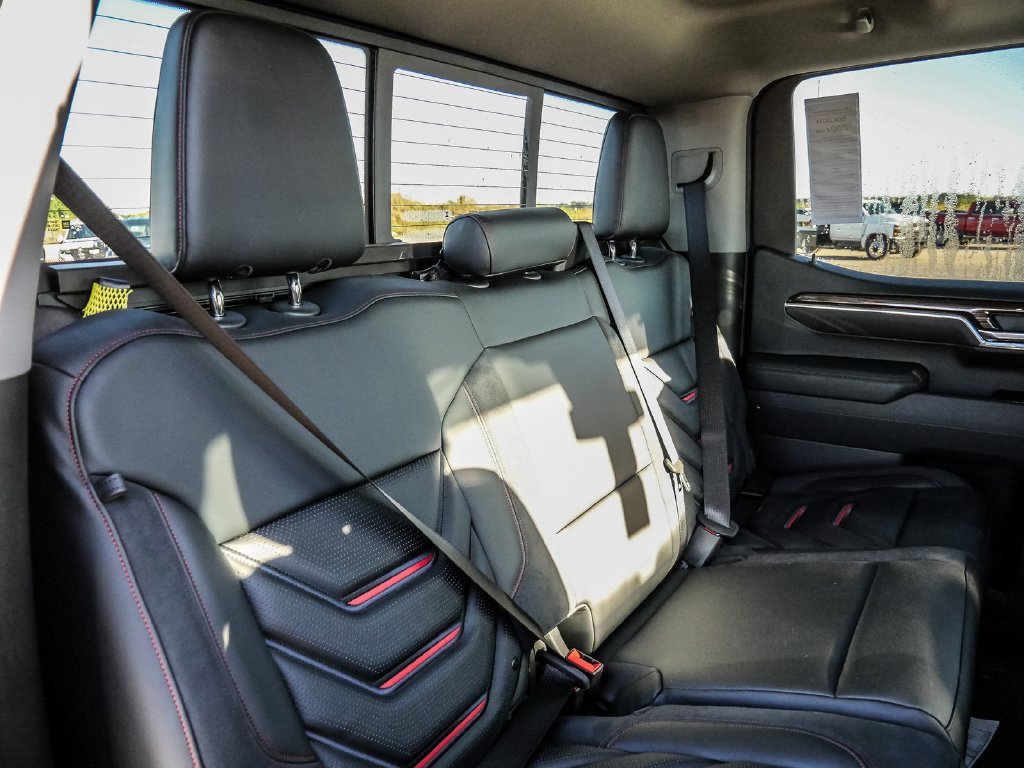 New 2025 Chevrolet Silverado 1500 RST w/ Convenience Package II AWD/4WD image 29