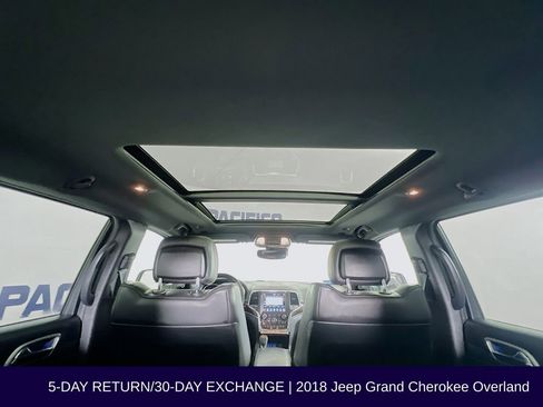 Used 2018 Jeep Grand Cherokee Overland AWD/4WD image 39