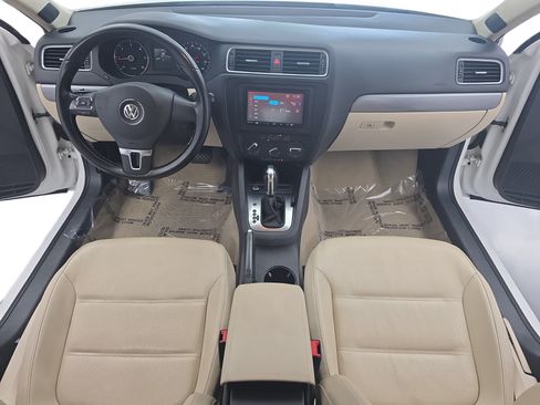 Used 2014 Volkswagen Jetta TDI FWD image 9