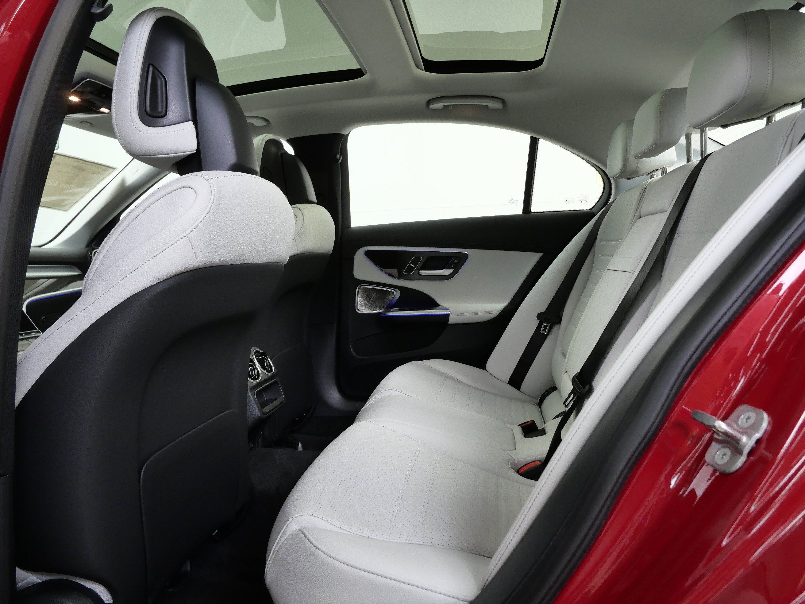 New 2026 Mercedes-Benz C 300 4MATIC Sedan image 9