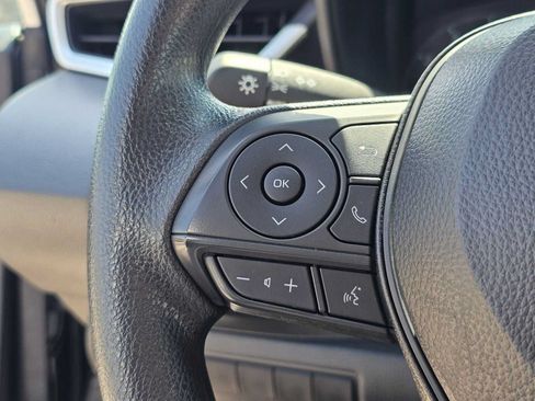 Certified 2025 Toyota Corolla LE FWD image 28