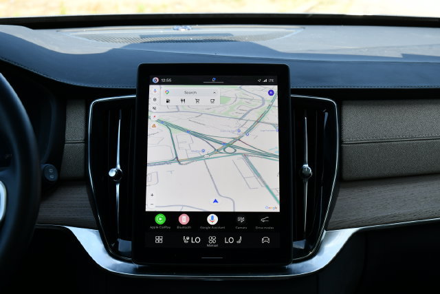 Certified 2026 Volvo XC90 B6 Plus AWD/4WD image 24