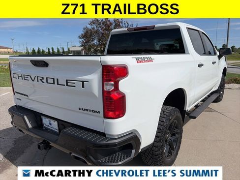 Used 2024 Chevrolet Silverado 1500 Custom Trail Boss w/ LPO, Dark Essentials Package AWD/4WD image 15