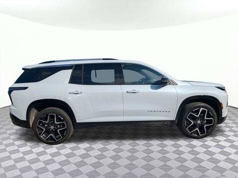 Used 2026 Chevrolet Traverse High Country w/ LPO, Floor Liner Package FWD image 2