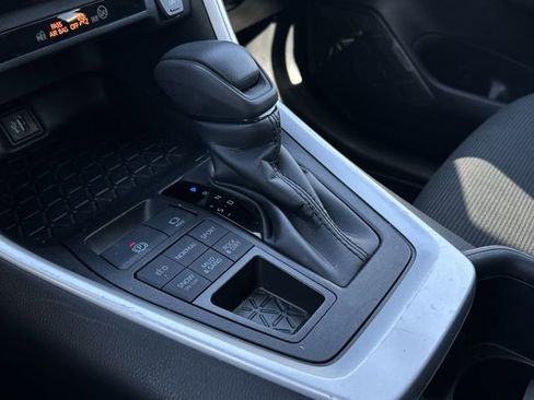 Certified 2025 Toyota RAV4 LE image 16