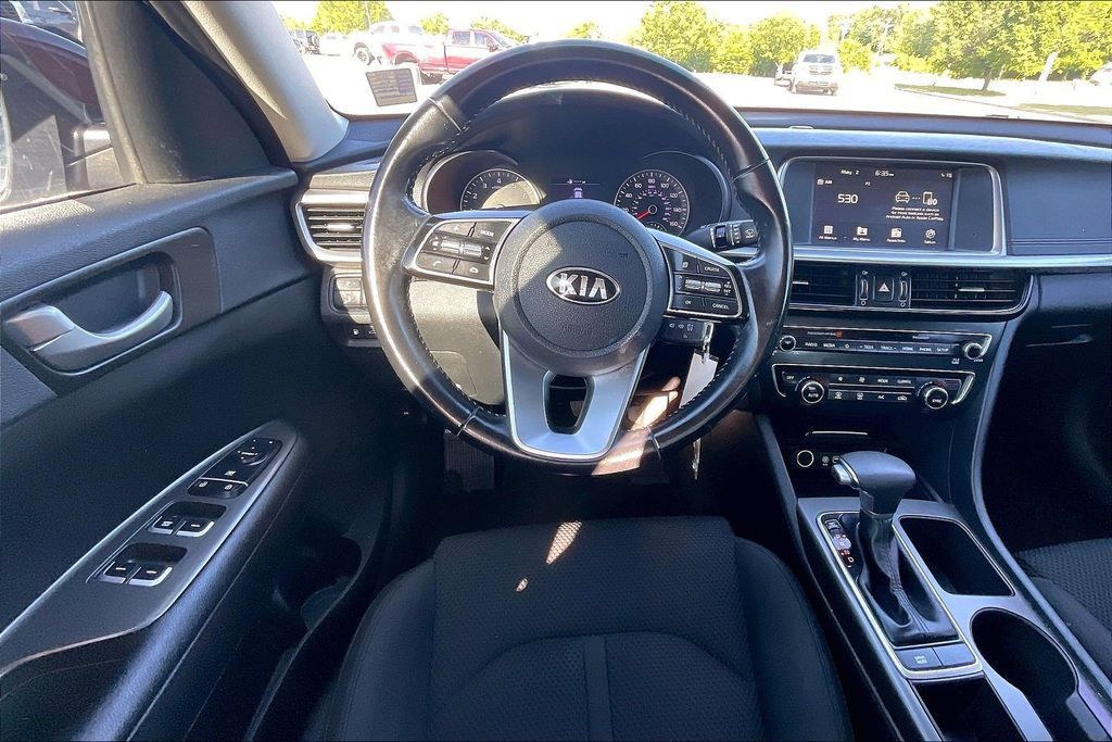 Used 2019 Kia Optima LX w/ LX Premium Package FWD image 5