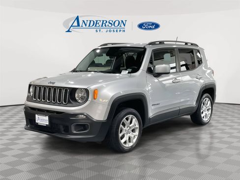 Used 2017 Jeep Renegade Latitude w/ Cold Weather Group AWD/4WD image 1