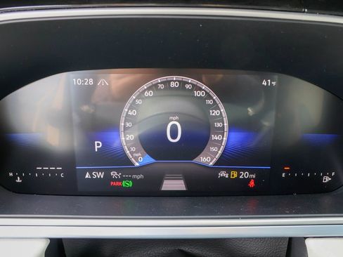 New 2025 Volkswagen Taos SE image 19