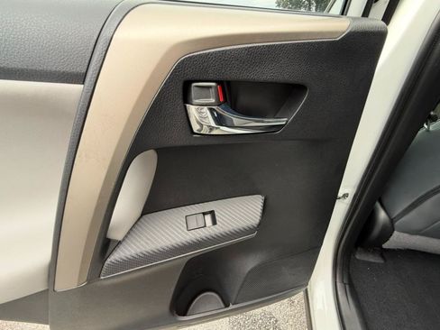 Used 2015 Toyota RAV4 Limited w/ Technology Package FWD image 13