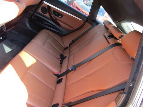 Used 2016 BMW 328i Gran Turismo xDrive image 8