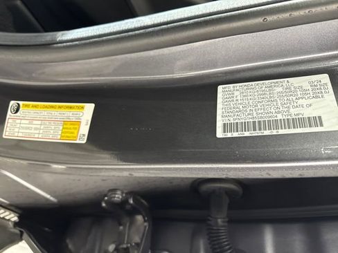 Used 2025 Honda Pilot Elite image 31