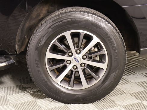 Used 2019 Ford Expedition Max XLT w/ Equipment Group 202A image 21