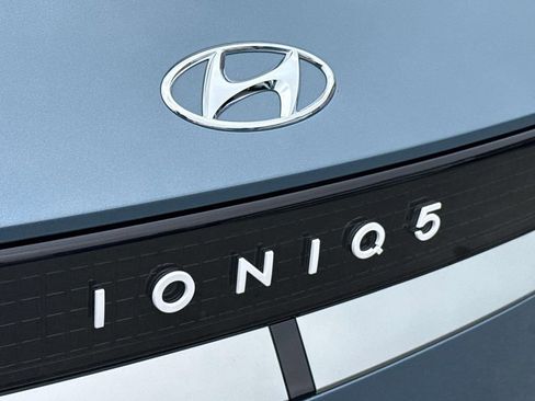 Used 2024 Hyundai Ioniq 5 SEL AWD/4WD image 7