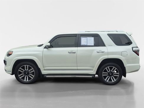 Used 2021 Toyota 4Runner Limited image 7