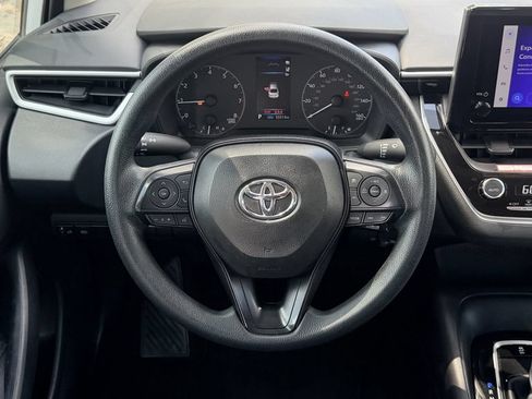 Used 2025 Toyota Corolla LE FWD image 14