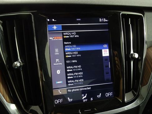 Used 2019 Volvo S60 T5 Momentum w/ Multimedia Package image 35