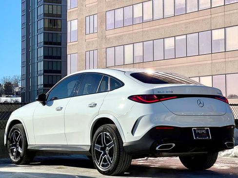 Certified 2024 Mercedes-Benz GLC 300 4MATIC image 5