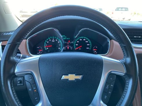 Used 2015 Chevrolet Traverse LT FWD image 30