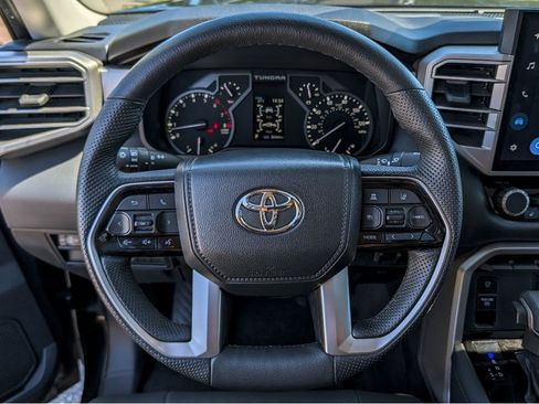 Used 2022 Toyota Tundra Limited AWD/4WD image 20