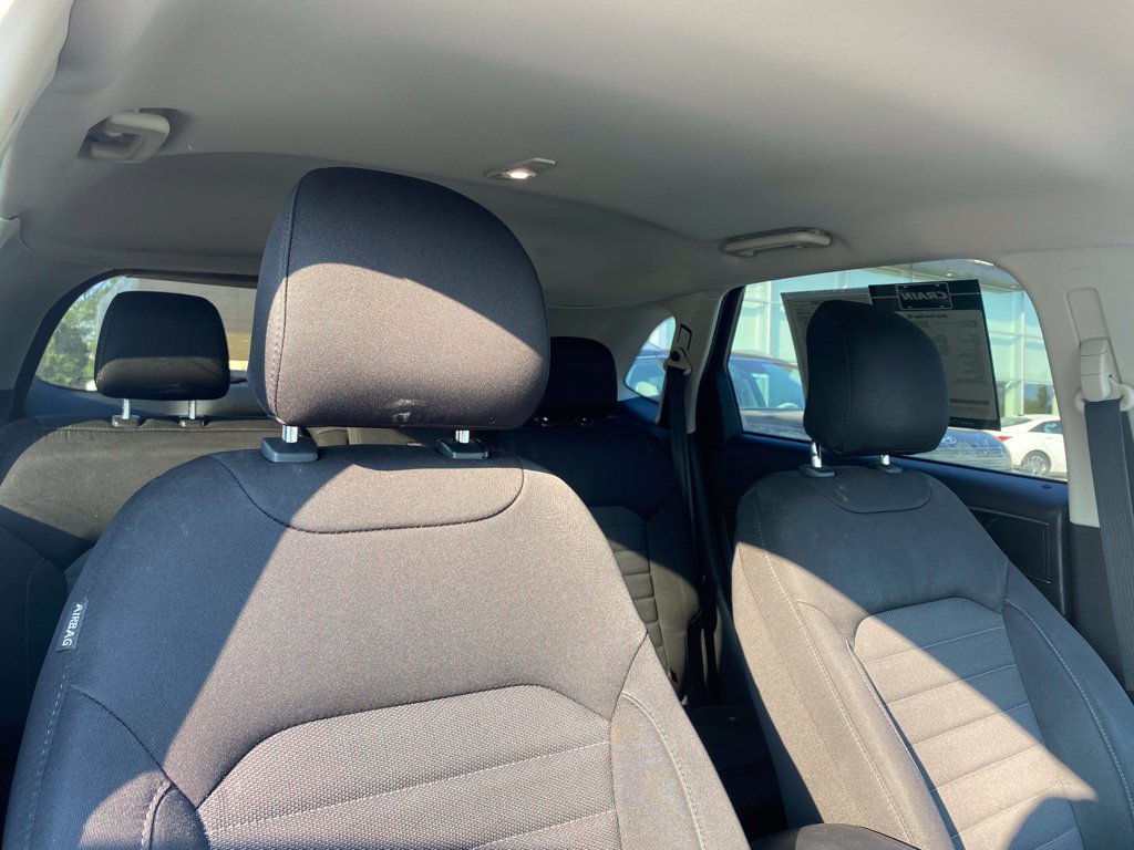 Used 2016 Ford Edge SE FWD image 29