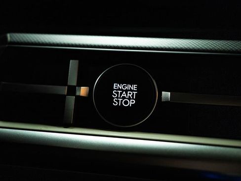 Used 2025 Hyundai Santa Fe SEL AWD/4WD image 25