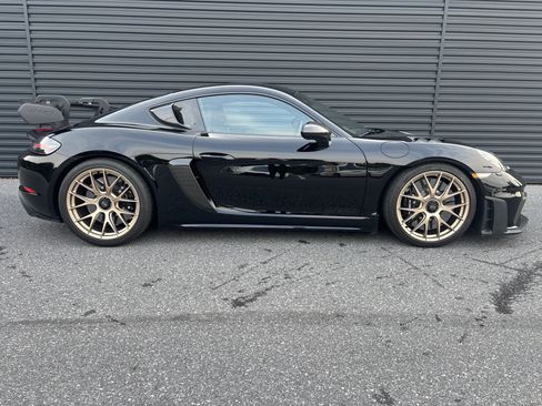 Certified 2024 Porsche 718 Cayman GT4 RS RWD image 6