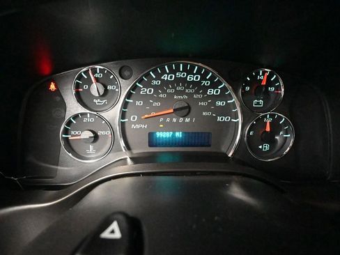 Used 2018 GMC Savana 2500 image 27