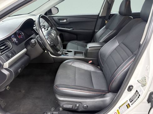 Used 2016 Toyota Camry SE FWD image 10