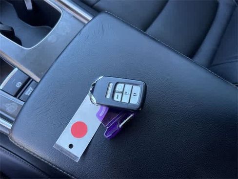 Used 2018 Honda Accord Touring image 21