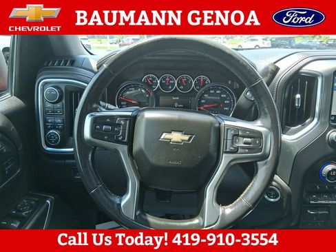 Used 2021 Chevrolet Silverado 1500 LTZ w/ LTZ Premium Package AWD/4WD image 17