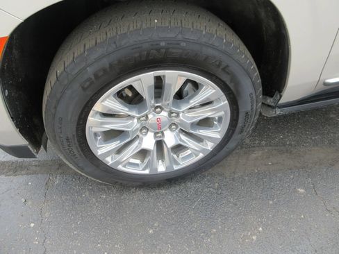 Certified 2023 GMC Yukon Denali AWD/4WD image 15