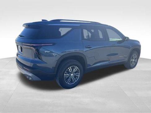 Certified 2026 Chevrolet Traverse LT w/ Driver Confidence Package image 6