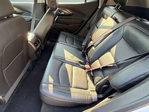 Used 2023 GMC Terrain SLT AWD/4WD image 23