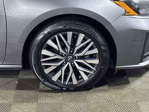 Used 2024 Nissan Altima 2.5 SV image 22