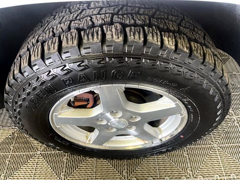 Used 2005 Jeep Grand Cherokee Limited image 11