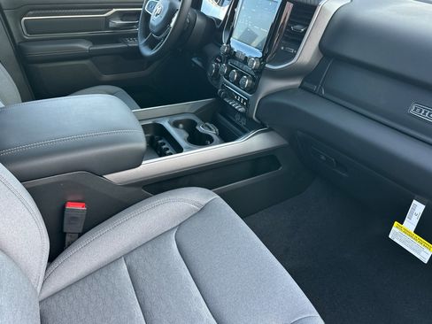 New 2026 RAM 1500 4x4 Crew Cab image 14