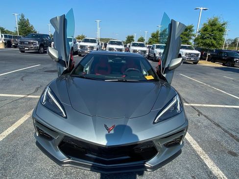 Used 2024 Chevrolet Corvette Stingray Preferred Cpe w/ Z51 Performance Package RWD image 9