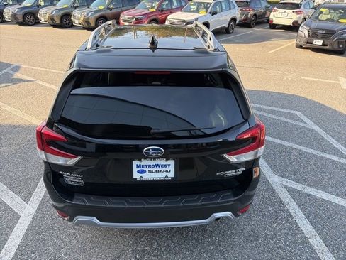 Used 2023 Subaru Forester Touring image 8