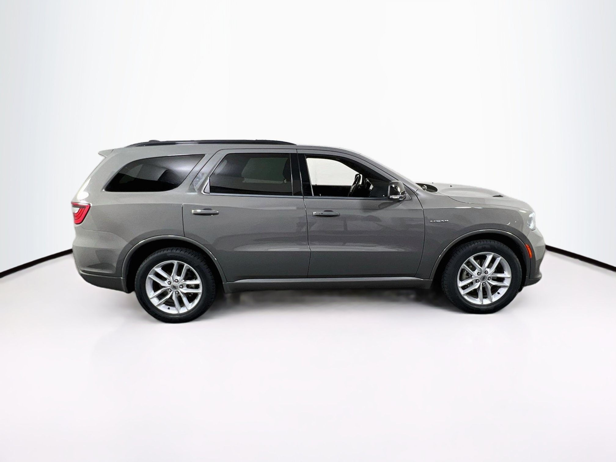 Used 2023 Dodge Durango R/T AWD/4WD image 4