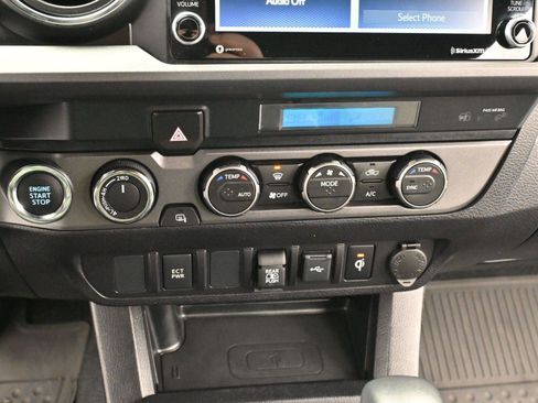 Used 2021 Toyota Tacoma TRD Off-Road image 22