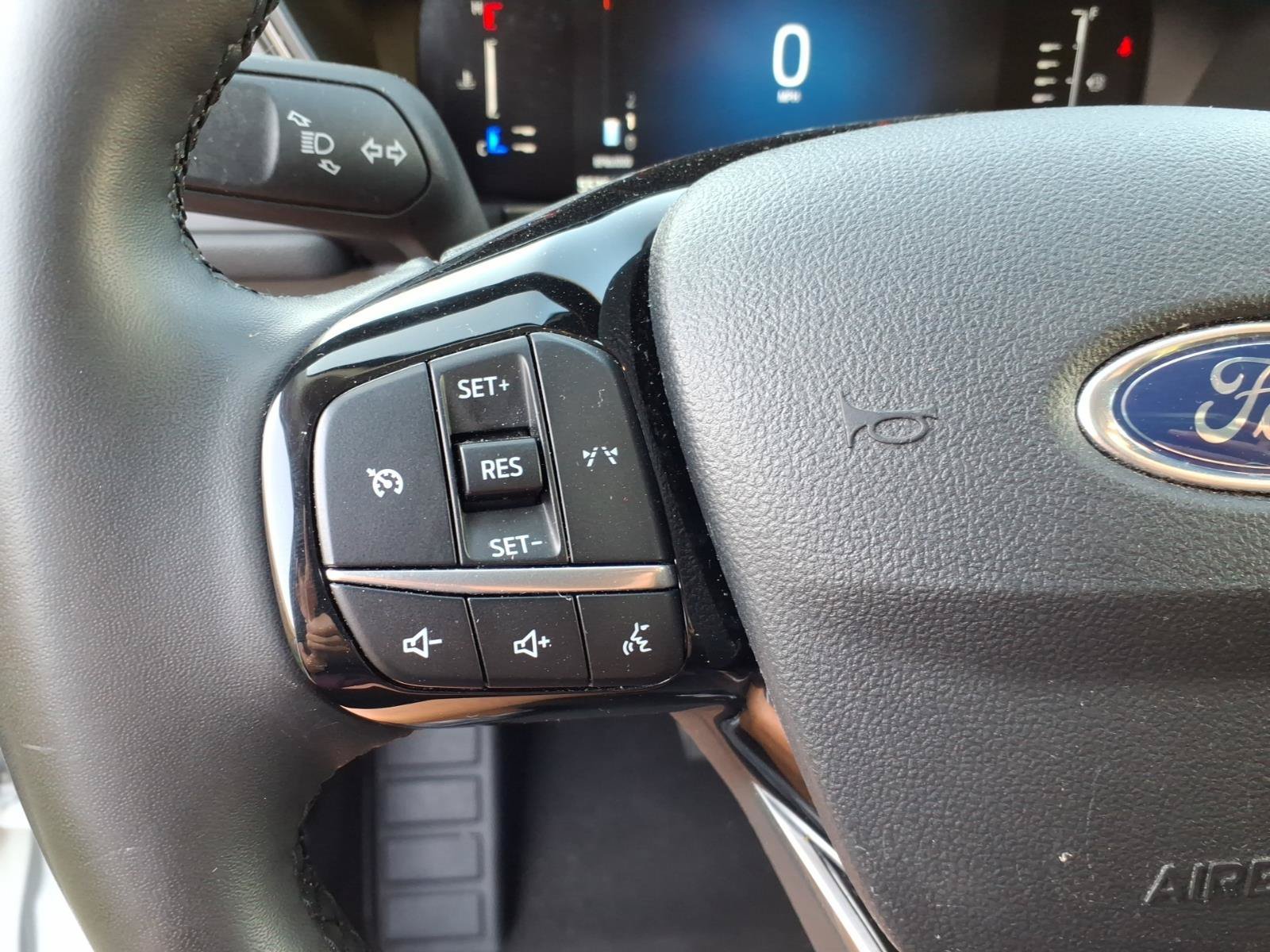Used 2024 Ford Escape Active AWD/4WD image 23
