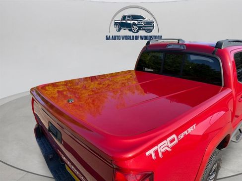 Used 2016 Toyota Tacoma TRD Sport w/ Towing Package image 14