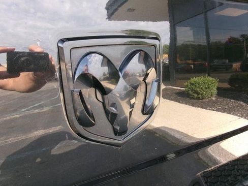 Used 2015 RAM 2500 Laramie AWD/4WD image 28
