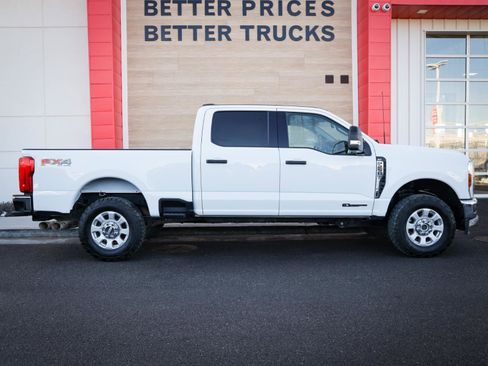 Used 2024 Ford F250 XLT w/ FX4 Off-Road Package image 2