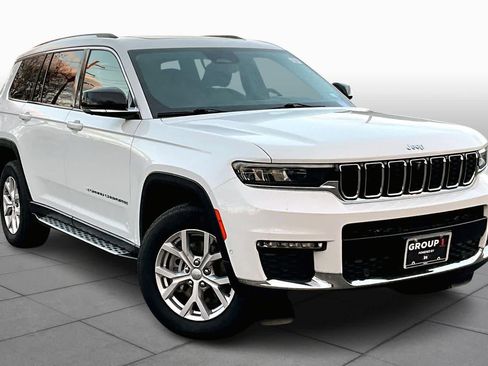 Used 2022 Jeep Grand Cherokee L Limited w/ Luxury Tech Group II image 2